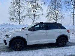 Beige Usata 2023 VW T-Roc R-line SUV | 21.900 € (Buon prezzo)