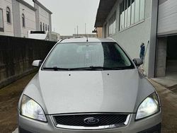 Usata 2006 Ford Focus Style Station wagon | 2100 € (Buon prezzo)