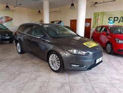 Grigio Usata 2015 Ford Focus Titanium Station wagon | 6490 € (Buon prezzo)