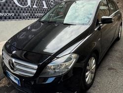 Nero Usata 2014 Mercedes A180 Premium Tre volumi | 7499 € (Super prezzo)