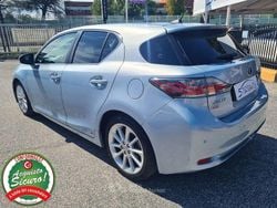 Blu/azzurro Usata 2011 Lexus CT200h Luxury Line Tre volumi | 7890 € (Buon prezzo)