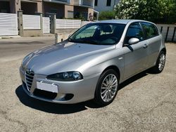 Grigio Usata 2005 Alfa Romeo 147 Due volumi | 1900 € (Ottimo prezzo)