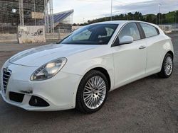 Bianco Usata 2010 Alfa Romeo Giulietta Progression Due volumi | 5300 € (Buon prezzo)