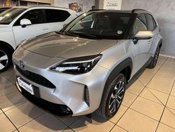 Grigio Usata 2024 Toyota Yaris Cross Trend SUV | 25.450 € (Buon prezzo)