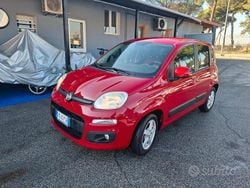 Rosso Usata 2013 Fiat Panda Lounge Tre volumi | 5900 € (Buon prezzo)