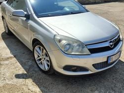 Grigio Usata 2007 Opel Astra Cabriolet Cabrio | 4500 €
