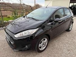 Nero Usata 2015 Ford Fiesta Titanium Tre volumi | 7500 € (Buon prezzo)