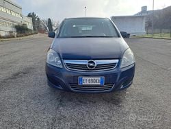 Usata 2011 Opel Zafira Monovolume | 2500 € (Buon prezzo)