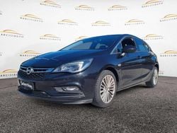 Nero Usata 2016 Opel Astra Innovation Tre volumi | 7900 € (Buon prezzo)