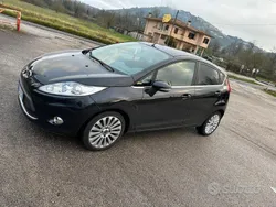 Usata 2010 Ford Fiesta Titanium Due volumi | 4800 € (Buon prezzo)