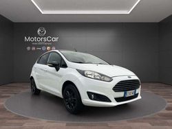 Bianco Usata 2015 Ford Fiesta Business Edition Due volumi | 5000 € (Buon prezzo)