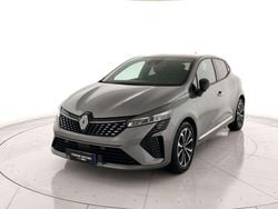 Grigio Usata 2024 Renault Clio V Techno Tre volumi | 15.900 € (Buon prezzo)