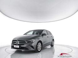 Harmaa Käytetty 2019 Mercedes B180 Tila-auto | 15.900 € (Supertarjous)