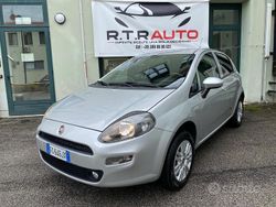 Argento Usata 2016 Fiat Punto Lounge Due volumi | 5900 € (Buon prezzo)