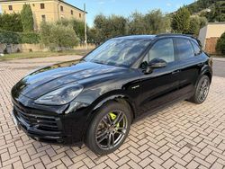 Nero Usata 2022 Porsche Cayenne Platinum Edition SUV | 79.490 € (Buon prezzo)