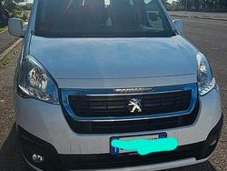Bianco Usata 2016 Peugeot Partner Monovolume | 10.000 € (Cara)