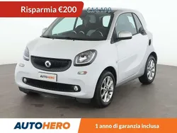 Bianco Usata 2019 Smart ForTwo Coupé Passion Due volumi | 13.999 € (Buon prezzo)