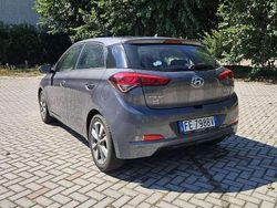 Grigio Usata 2016 Hyundai i20 Classic Due volumi | 7500 € (Buon prezzo)