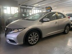 Grigio Usata 2012 Honda Civic Executive Tre volumi | 8490 € (Buon prezzo)