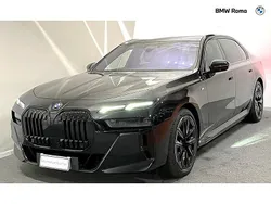 Black sapphire metallizzato Usata 2024 BMW i7 M Sport Tre volumi | 96.290 €