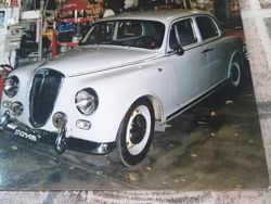 Grigio Usata 1950 Lancia Appia Tre volumi | 10.000 €