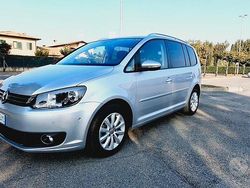 Grigio Usata 2013 VW Touran Monovolume | 11.900 € (Molto cara)