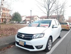 Bianco Usata 2014 Dacia Sandero Lauréate Due volumi | 3999 € (Buon prezzo)