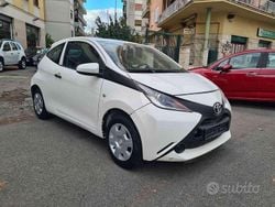 Bianco Usata 2017 Toyota Aygo Due volumi | 6500 € (Super prezzo)