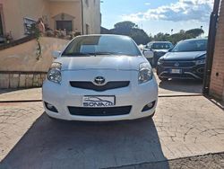Bianco Usata 2011 Toyota Yaris Sol Tre volumi | 4999 € (Buon prezzo)
