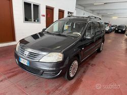 Grigio Usata 2009 Dacia Logan MCV Lauréate Station wagon | 2800 € (Cara)