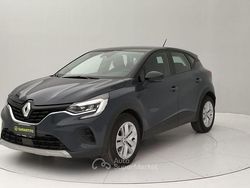 Azzurro pastello Usata 2022 Renault Captur Zen SUV | 17.190 € (Buon prezzo)