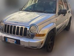 Grigio Usata 2005 Jeep Cherokee SUV | 3700 €