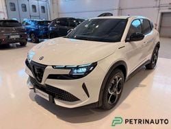 Bianco sempione Nuova 2025 Alfa Romeo GT Junior Edizione Speciale Tre volumi | 28.690 € (Buon prezzo)