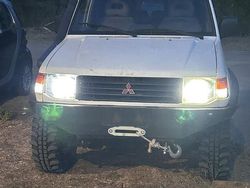 Usata 2020 Mitsubishi Pajero SUV | 7000 €