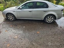Grigio Usata 2006 Alfa Romeo 159 Tre volumi | 1200 € (Buon prezzo)