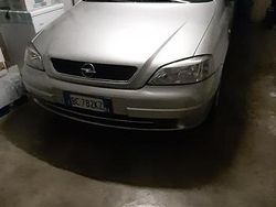 Grigio Usata 1999 Opel Astra Tre volumi | 1500 € (Buon prezzo)