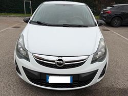 Bianco Usata 2013 Opel Corsa Tre volumi | 3600 € (Ottimo prezzo)
