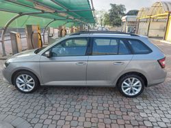 Grigio Usata 2017 Skoda Fabia Due volumi | 7500 € (Buon prezzo)