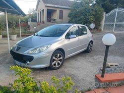 Grigio Usata 2006 Peugeot 307 Tre volumi | 800 € (Ottimo prezzo)