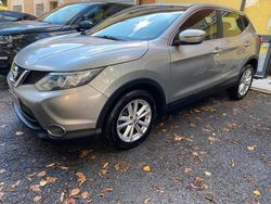 Argento Usata 2015 Nissan Qashqai Tekna SUV | 8999 € (Ottimo prezzo)
