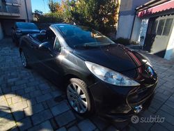 Nero Usata 2007 Peugeot 207 CC Cabrio | 3500 €