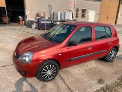 Rosso Usata 2008 Renault Clio II Tre volumi | 3000 € (Buon prezzo)
