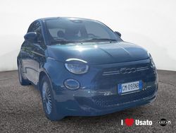 Blu/azzurro Usata 2023 Fiat 500e Icon Tre volumi | 17.900 € (Buon prezzo)