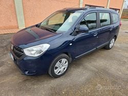 Blu Usata 2017 Dacia Lodgy Lauréate Monovolume | 6500 € (Ottimo prezzo)
