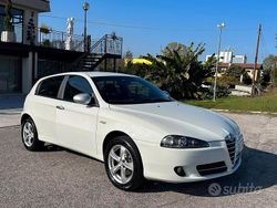 Bianco Usata 2010 Alfa Romeo 147 Progression Due volumi | 3900 € (Buon prezzo)