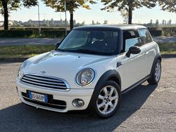Beige Usata 2008 Mini Cooper D Due volumi | 2490 € (Ottimo prezzo)