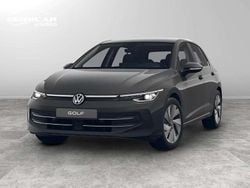 Urano grey Nuova 2025 VW Golf Style Tre volumi | 38.100 € (Cara)