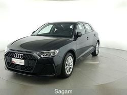 Grigio manhattan metallizzato Usata 2024 Audi A1 Business Due volumi | 23.800 € (Buon prezzo)