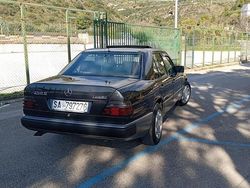 Grigio Usata 1990 Mercedes E250 Tre volumi | 7000 €