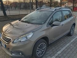 Grigio Usata 2016 Peugeot 2008 SUV | 7800 € (Buon prezzo)